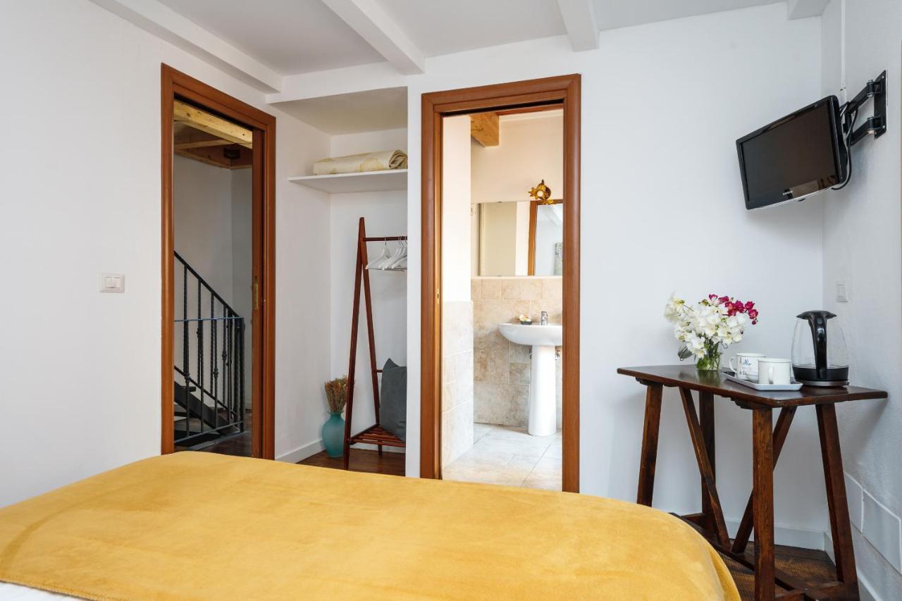 B&B La Corte San Francesco Bari Eksteriør billede